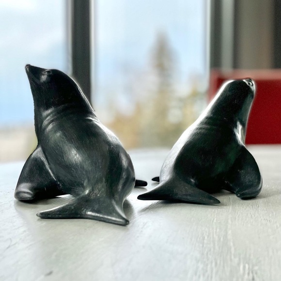 Vintage Ceramic Seals - Picture 2 of 3